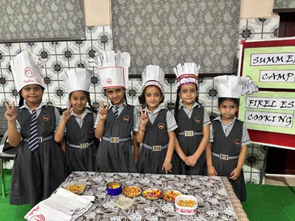 Fireless Cooking - Students at Work